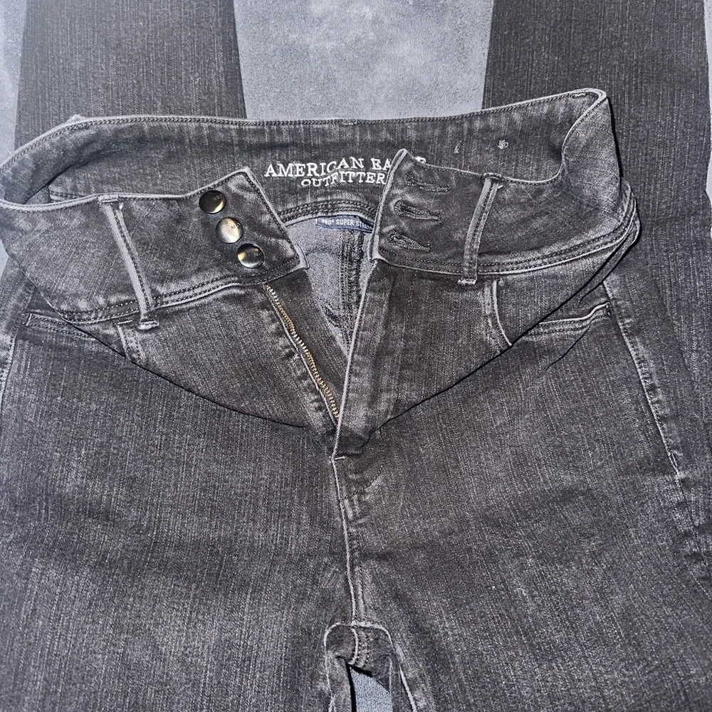 American Eagle Jeans - Picture 2 of 4